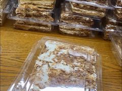 -白玉兰食品(汇联商厦店)