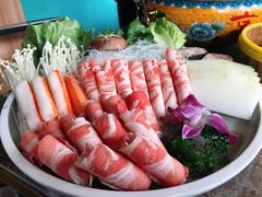 -三人行骨头王火锅(长寿店)