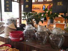 -黄桷树曹家私房菜(江与城店)