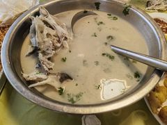 -雪湖煜辰鱼头老店(雪野湖店)