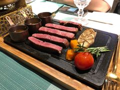 澳洲特拉克拉M3肉眼牛排-蜜桃花开·中西融合菜E&W(南长街店)