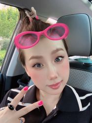 -手牵手美甲
