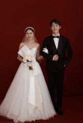 -易摄影婚纱摄影工作室