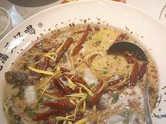 -江渔儿酸菜鱼(万科东荟城店)