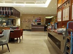 -南湖名都·景湖轩全日制餐厅·海鲜自助·东南亚风味·临湖而食