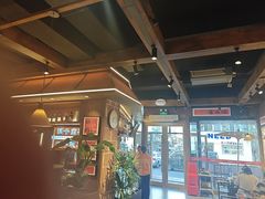 -巴卤社老火锅(财富店)