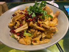香锅牛蛙-辛香汇(飞洲店)