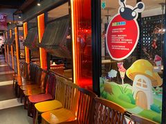等位区-江边城外烤全鱼(方庄时代购物中心店)