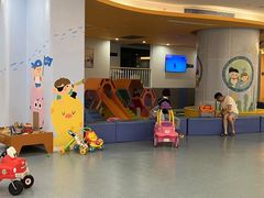 -戊辰亲子游泳俱乐部