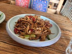 -云之南(八里庄店)