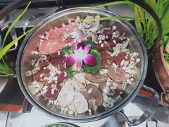 -那家老院子东北菜·饺子·小鸡炖蘑菇(艳华街店)