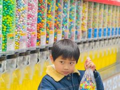 -m豆巧克力世界(上海世茂广场店)