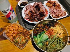 -聚合鑫东北熏酱熟食麻辣面(长阳店)