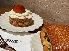 -VERIE BAKEHOUSE