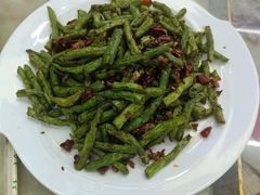 -一口猪海鲜浑锅·东北家常菜