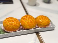 酥皮水牛奶菠萝包-陶陶居酒家(龙之梦店)