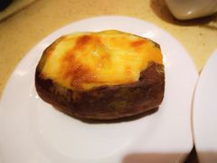 -铜锣湾·有麝自然香(重庆新天地店)