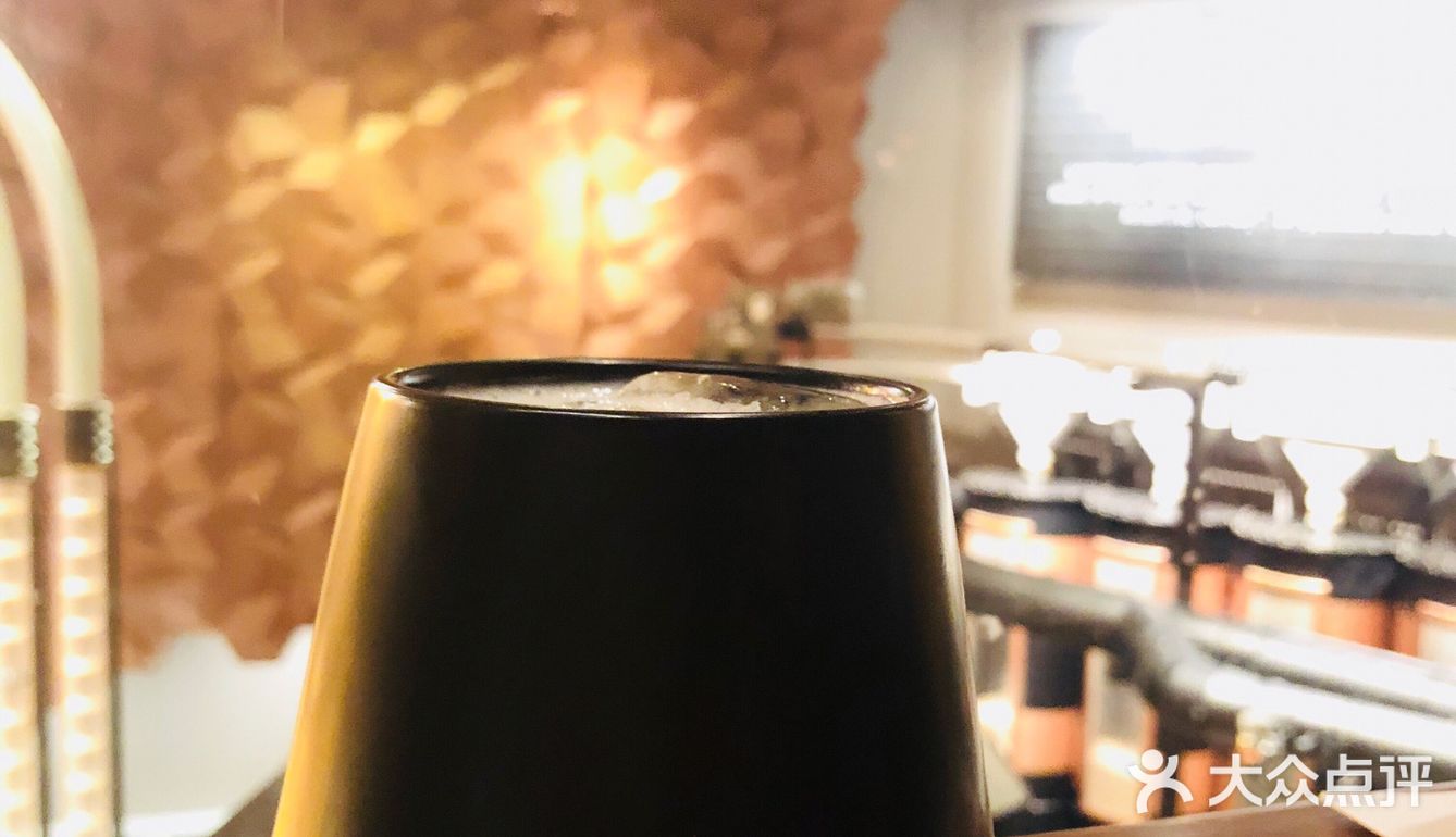 这家星巴克真的是需要用逛的，来形容