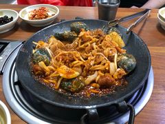 -城山辣炒黑猪肉