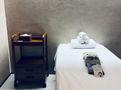 -灸春堂·艾灸·痛症·整脊连锁(之江银泰店)