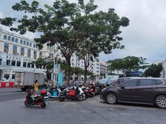 -解放路步行街                