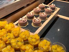 -雍容荟帝王蟹活龙虾展台自助(IFS黑金店)
