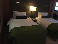 -上海滴水湖皇冠假日酒店