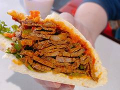 香辣牛肉夹馍-宝葫芦西北茶食铺(万达店)