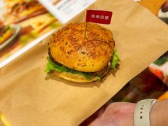 -必胜客(WOW中心城店)