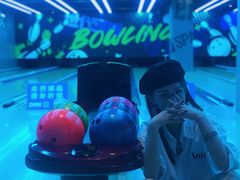 -世代星球·保龄球·镭战真人CS·团建(杨浦店)