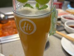 -海底捞火锅(新松江路生日主题店)