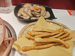 -牛村来人潮汕牛肉火锅(西单店)