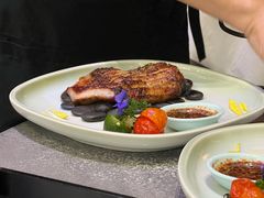 火焰黑毛猪颈肉-蕉叶·广州明星泰国菜(黑金冠保利广场店)