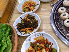 -牛信亭韩国料理·炭火烤肉(紫藤路店)
