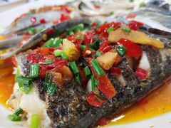 万景自制剁椒鱼头-万景饭店·鱼街农家菜