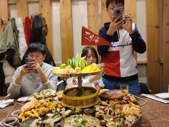 -日进一片海.生腌海鲜火锅.宵夜烧烤(三里屯总店)