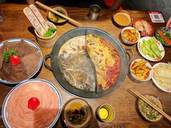 -萍姐火锅·公路夜市(武汉首店)