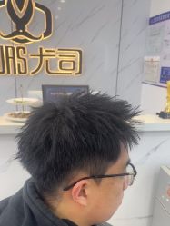 -尤司男士国潮理发馆