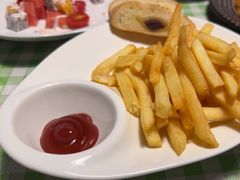 -哟吼艺术餐厅·亲子·生日宴