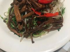 -新大咀港式茶餐厅(宝山万达店)