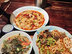 -蓝田九大碗民俗食府(蓝田店)