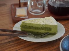 抹茶双层慕斯蛋糕-工页咖啡X COFFEE(龙东路店)