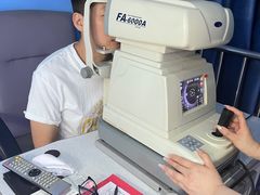 -提一眼镜·蔡司·依视路(小寨店)