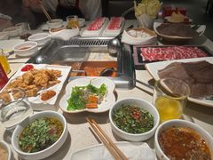 -海底捞火锅鲜切牛肉主题店(长寿路店)