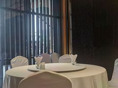 -鱼鲜饭香·招牌汽锅剁椒鱼头王