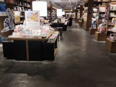 -茑屋书店(天目里店)