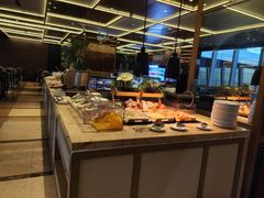 -大中华希尔顿酒店-念自助餐·嗨啤·小龙虾