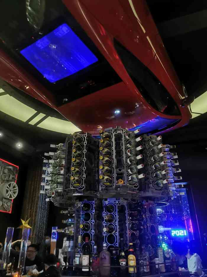 1886汽车餐厅&音乐酒吧(新天地店)-"[薄荷]环境:独栋的二层小楼作为