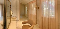 -e hair salon