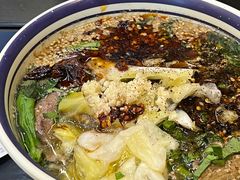 -云阿蛮云南生烫牛肉米线(奉贤路店)